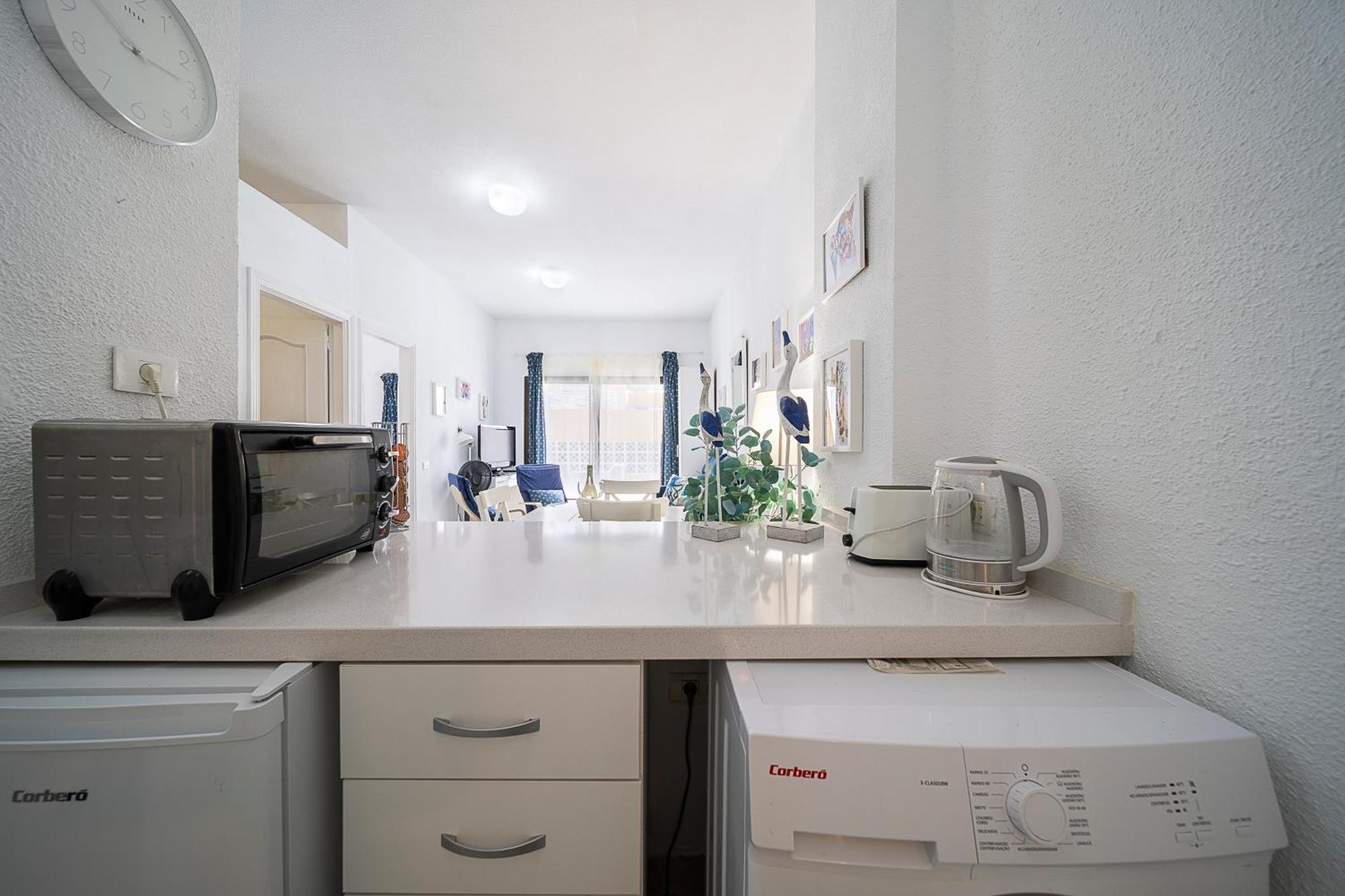Seguro El Sol - 2 Bed Sunkissed With Pool And Tennis Court * Puerto de Santiago (Tenerife)